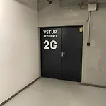 Y&y * ברטיסלאבה