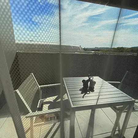 Y&y * Μπρατισλάβα