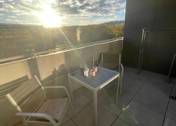 Y&y Apartament Bratysława